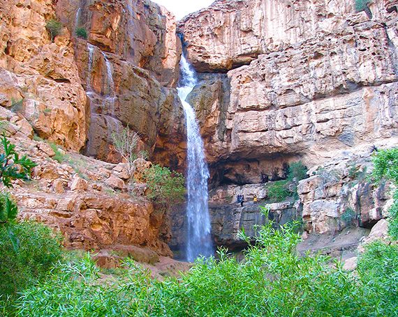 آبشار دره گاهان در استان یزد
