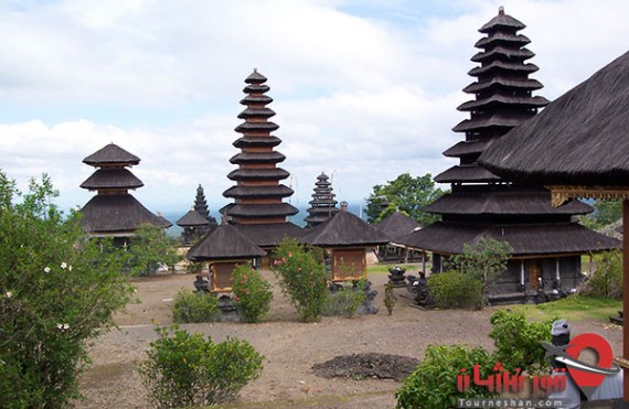 Besakih Temple in Bali (6)