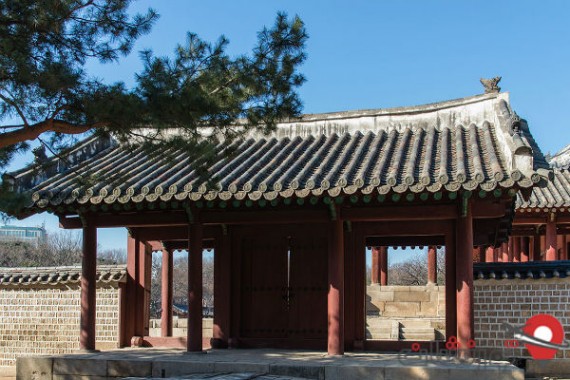jongmyo-shrine-entrance