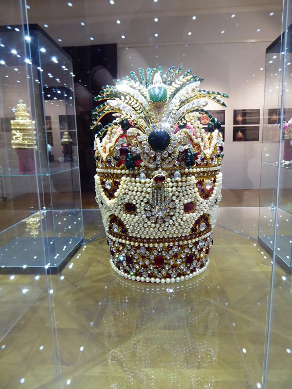 آشنایی با موزه ی جواهرات ملی ایران در تهران 